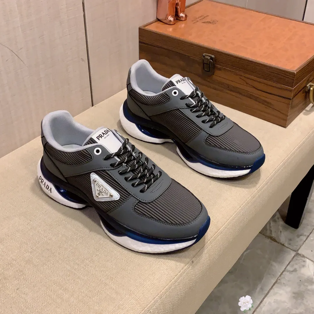 Men's men's shoes💰460💰💰🎩🎩[Lightning][Lightning] "PRADA*" The latest and most popular casual shoes, top brand [seduce] luxury ~ purchasing agency, top ~ quality. [Strong] The upper is made of imported breathable cowhide with material ➕ breathable sheepskin feet (•) and fine workmanship. The original stylish and stylish soft rubber wear-resistant and non-slip outsole is light and comfortable on the feet. The real thing looks better when taken in real life. 004: code: 38-44, 4️⃣ colors